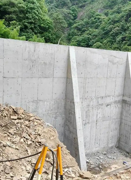 平顶山汝州重力式挡土墙